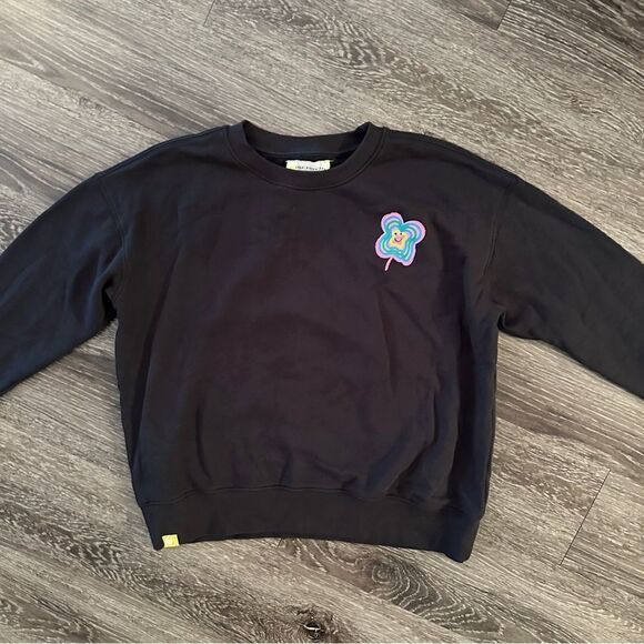 Kerri Rosenthal Boyfriend Sweatshirt Lucky Charm Black - Picture 2 of 5